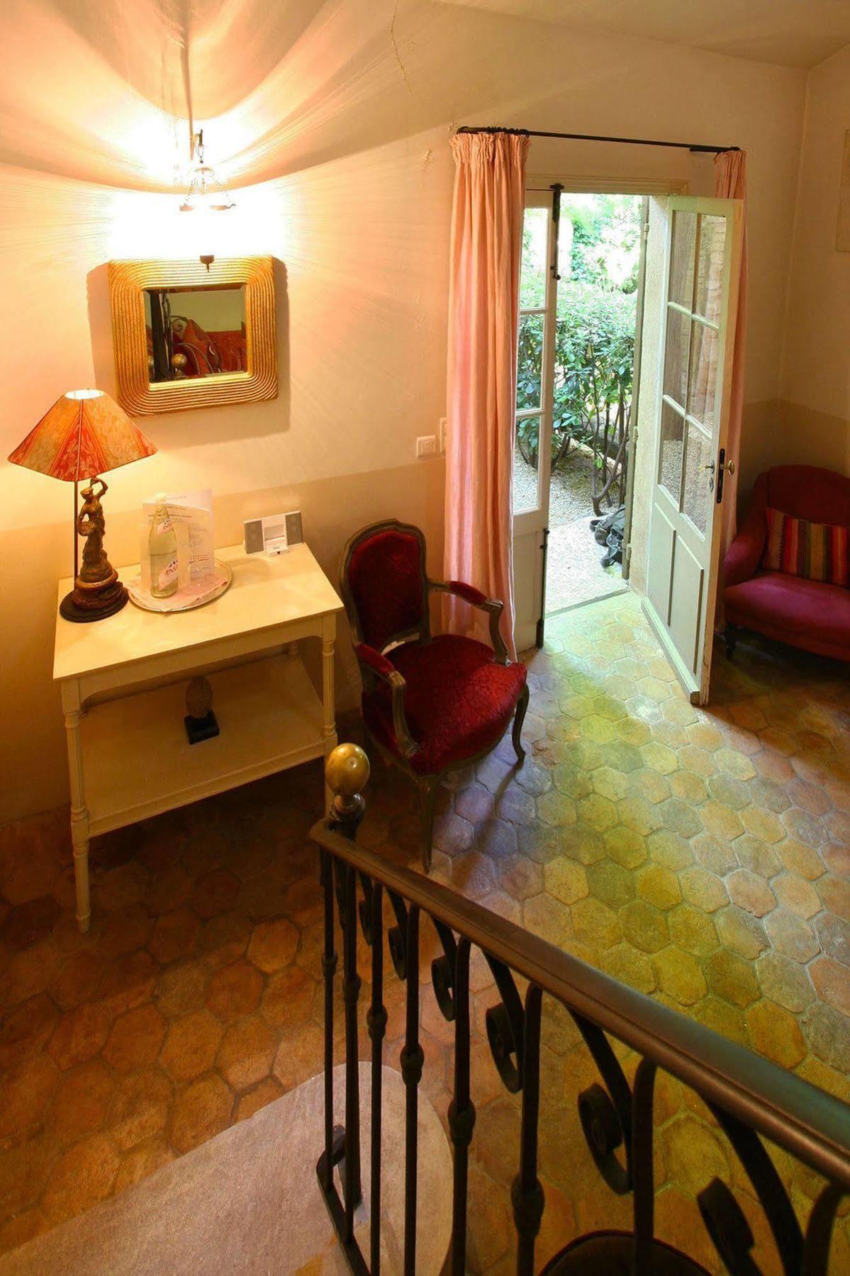 La Maison Du Village Saint-Rémy-de-Provence Екстериор снимка