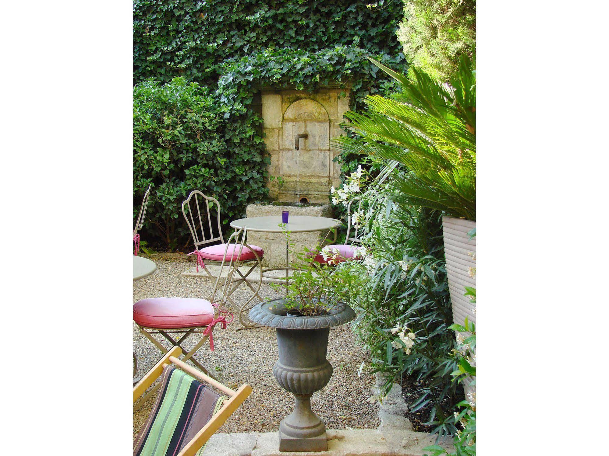 La Maison Du Village Saint-Rémy-de-Provence Екстериор снимка